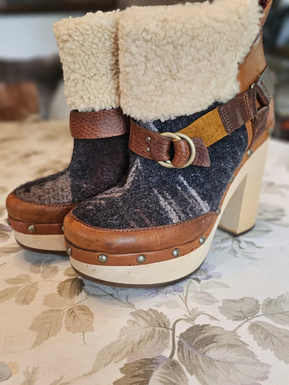 Unique WOOLRICH Leather Ankle Platform Boots